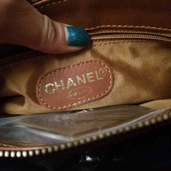 Sale! Vintage Chanel tassel shoulder bag - Picture 11 of 16